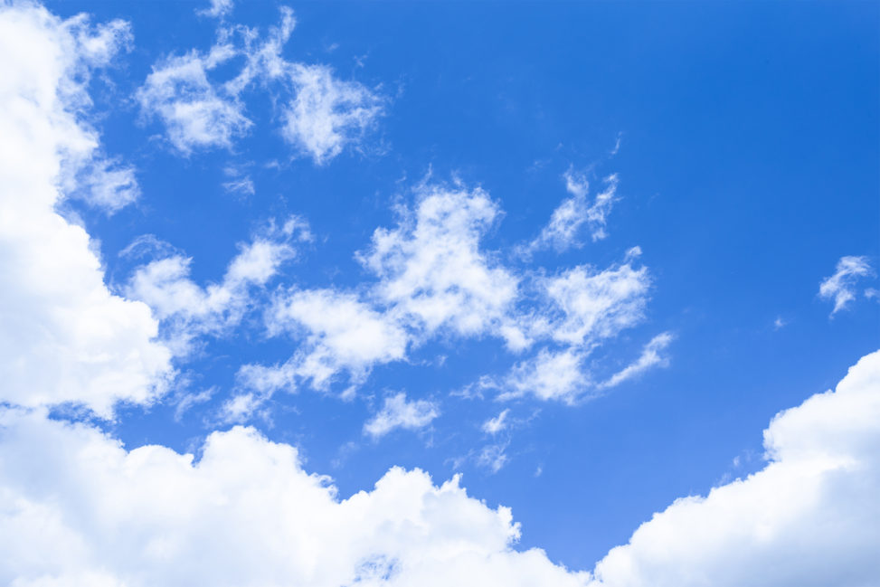 晴天の空と雲04の写真素材