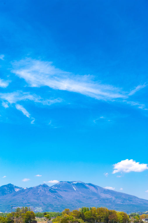 青空と浅間山の風景02の写真素材