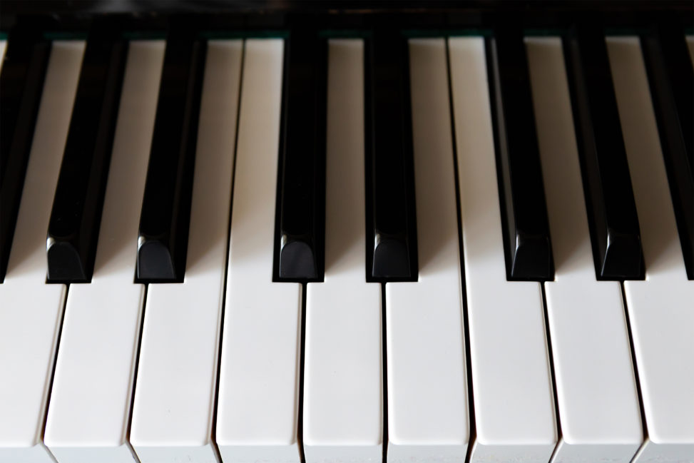 ピアノの鍵盤02の写真素材