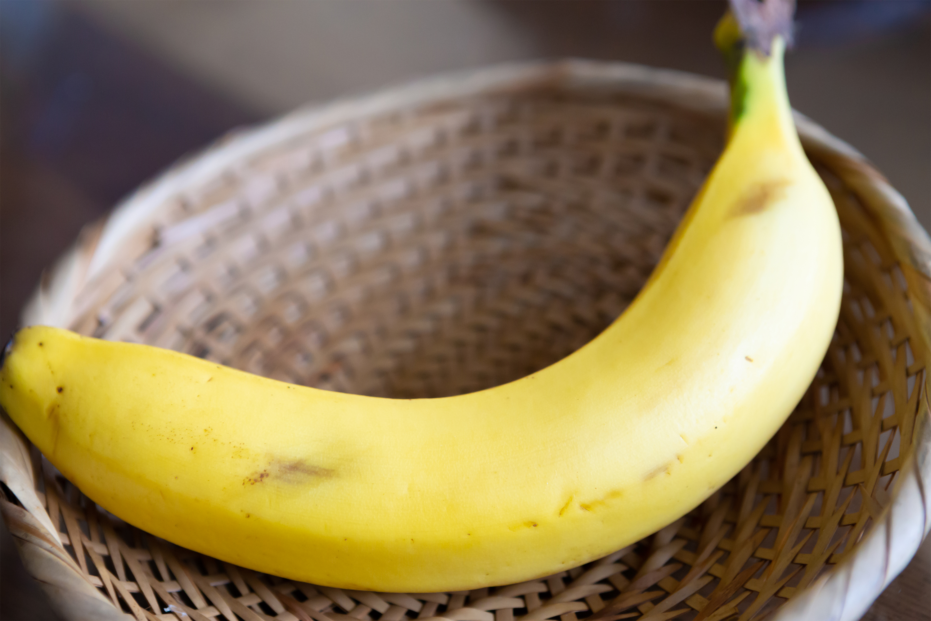 バナナ 1本 無料の高画質フリー写真素材 イメージズラボ