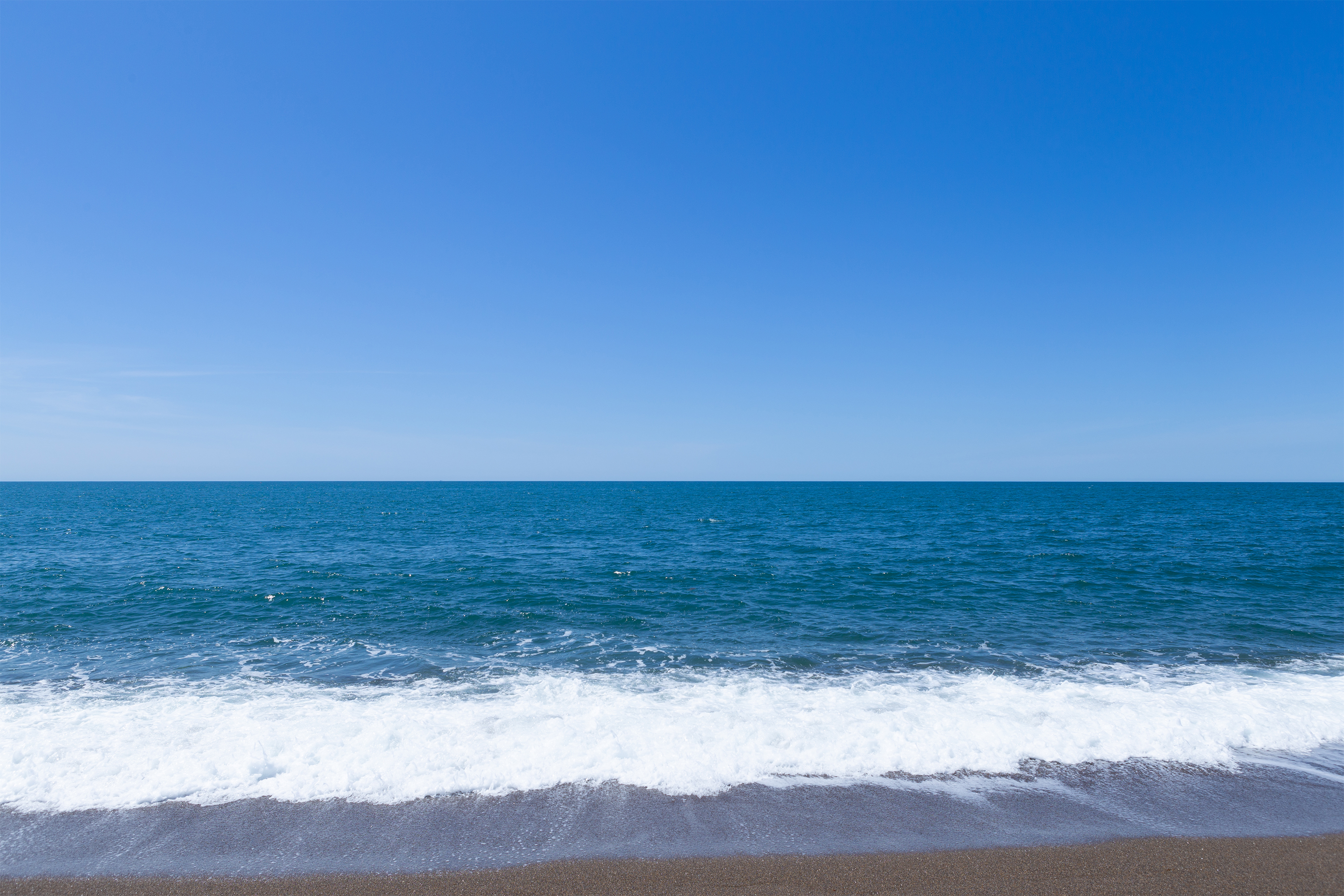 海 日本海 のさざ波 無料の高画質フリー写真素材 イメージズラボ