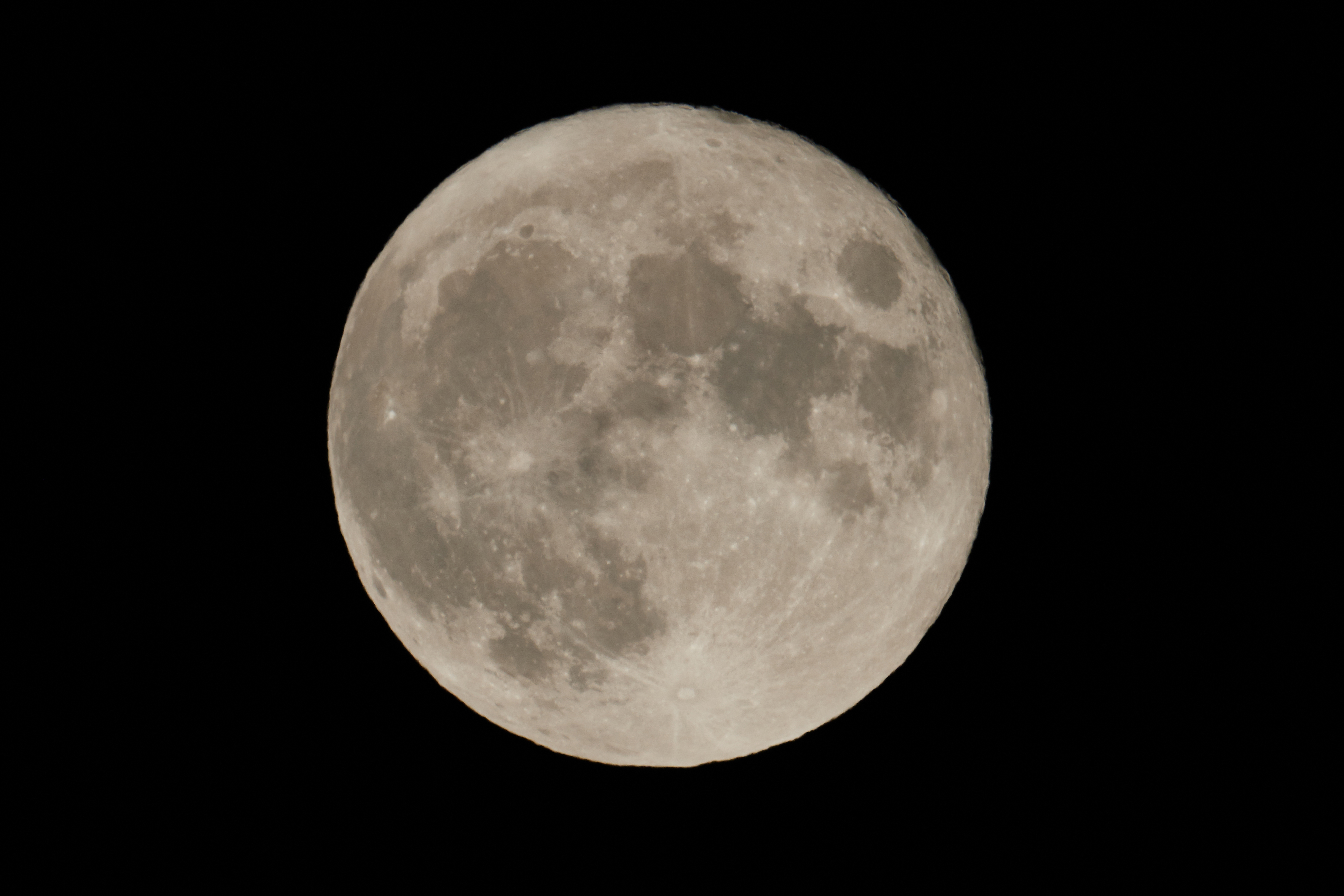 満月 アップ 無料の高画質フリー写真素材 イメージズラボ